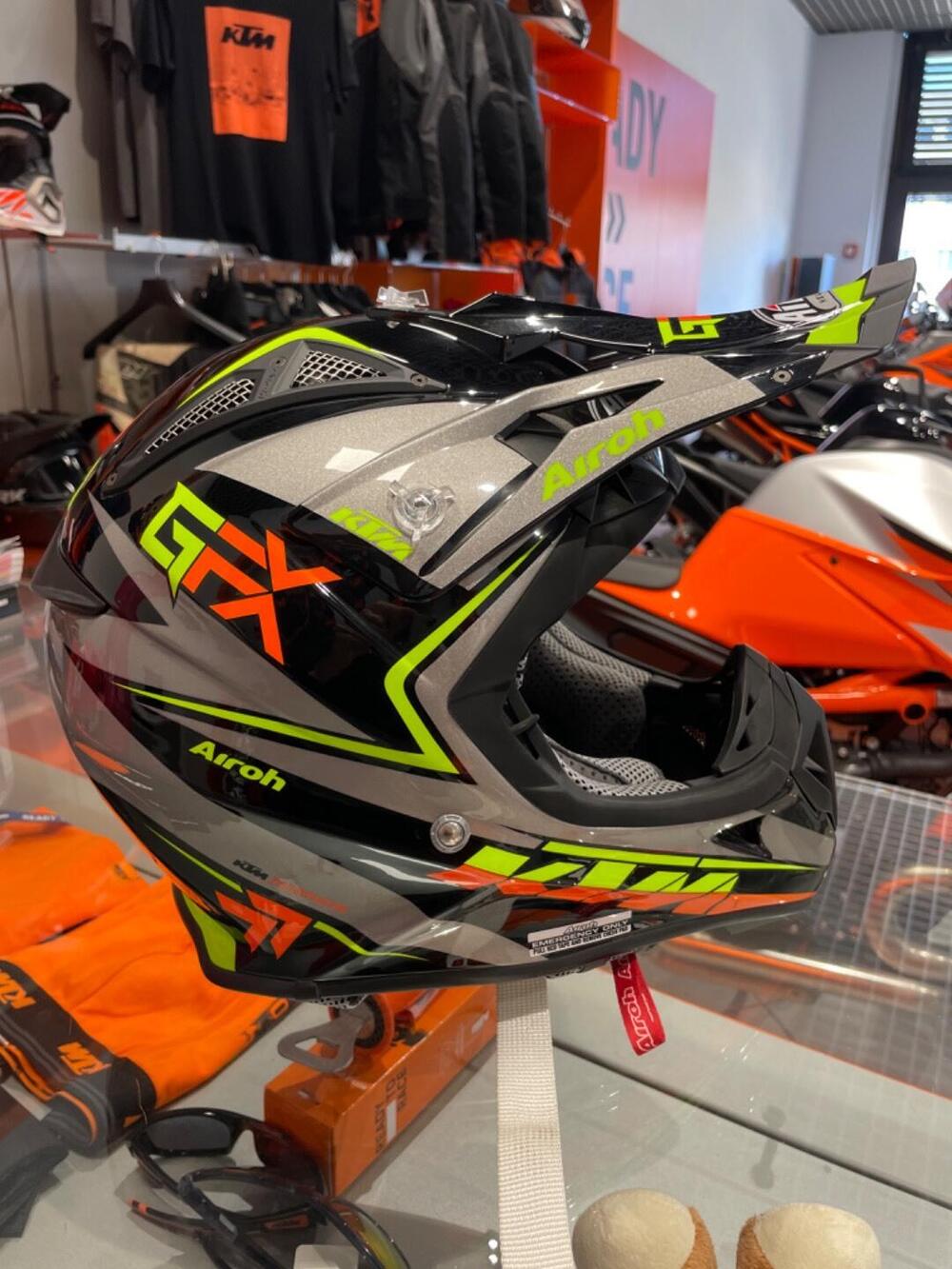 Casco Airoh Ktm Aviator 2.1 (2)