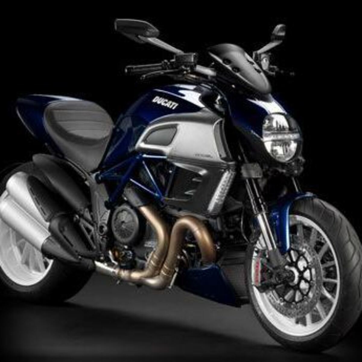 Ducati Diavel 1200 (2010 - 13)