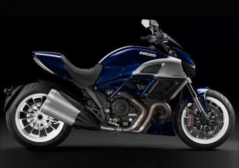 Ducati Diavel 1200 Diavel 1200 (2010 - 13) (2)