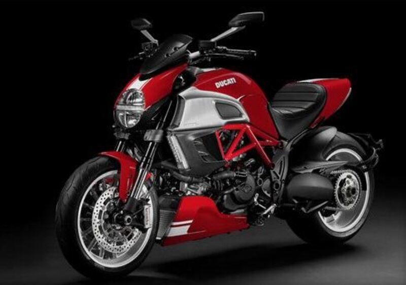 Ducati Diavel 1200 Diavel 1200 (2010 - 13) (5)