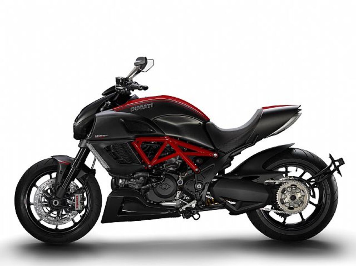 Ducati Diavel 1200 Carbon (2010 - 13)