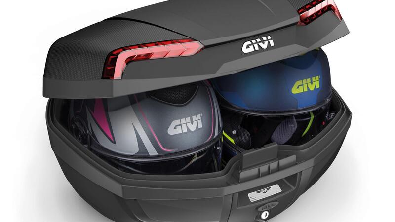 GIVI presenta il top case E46 Riviera