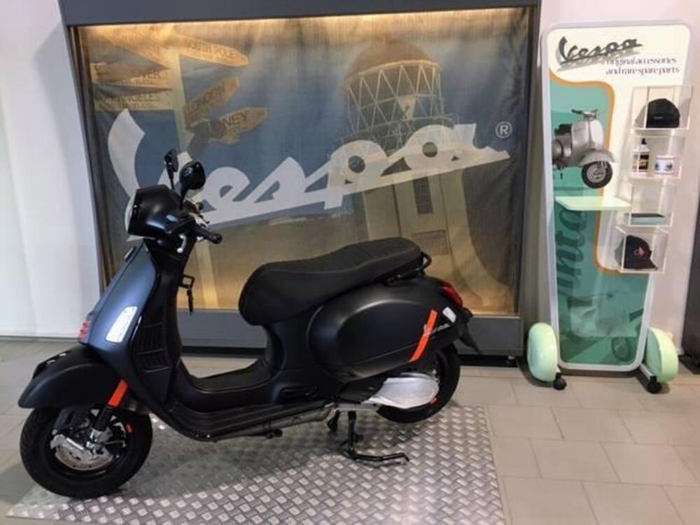 Vespa GTS 310 Supersport (2025) (4)