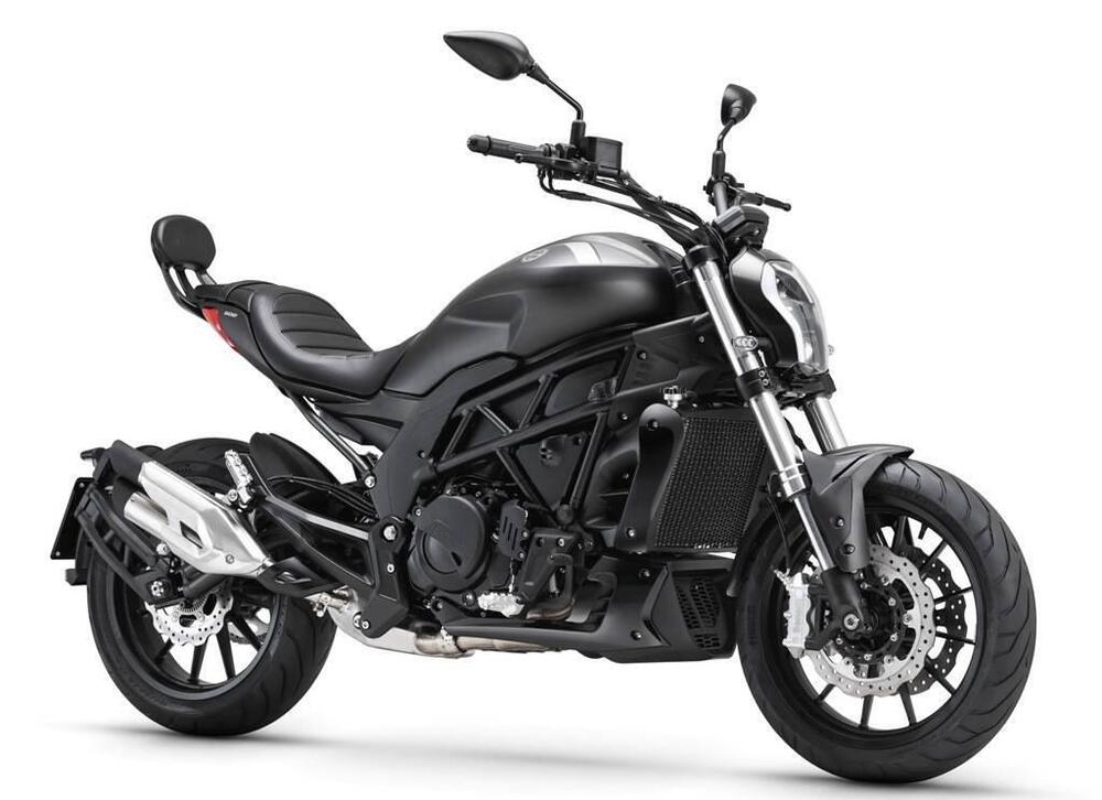 Benelli 502 C (2021 - 25)