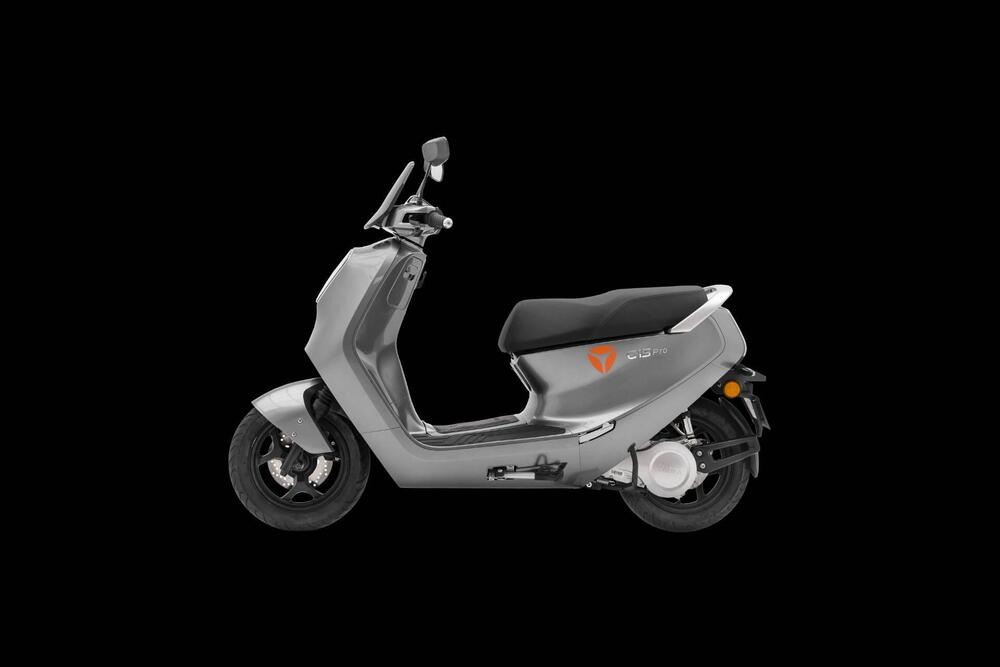 Yadea C1S Pro (2020 - 25) (2)