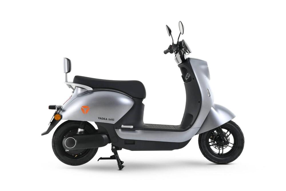 Yadea M6L (2022 - 25) (2)