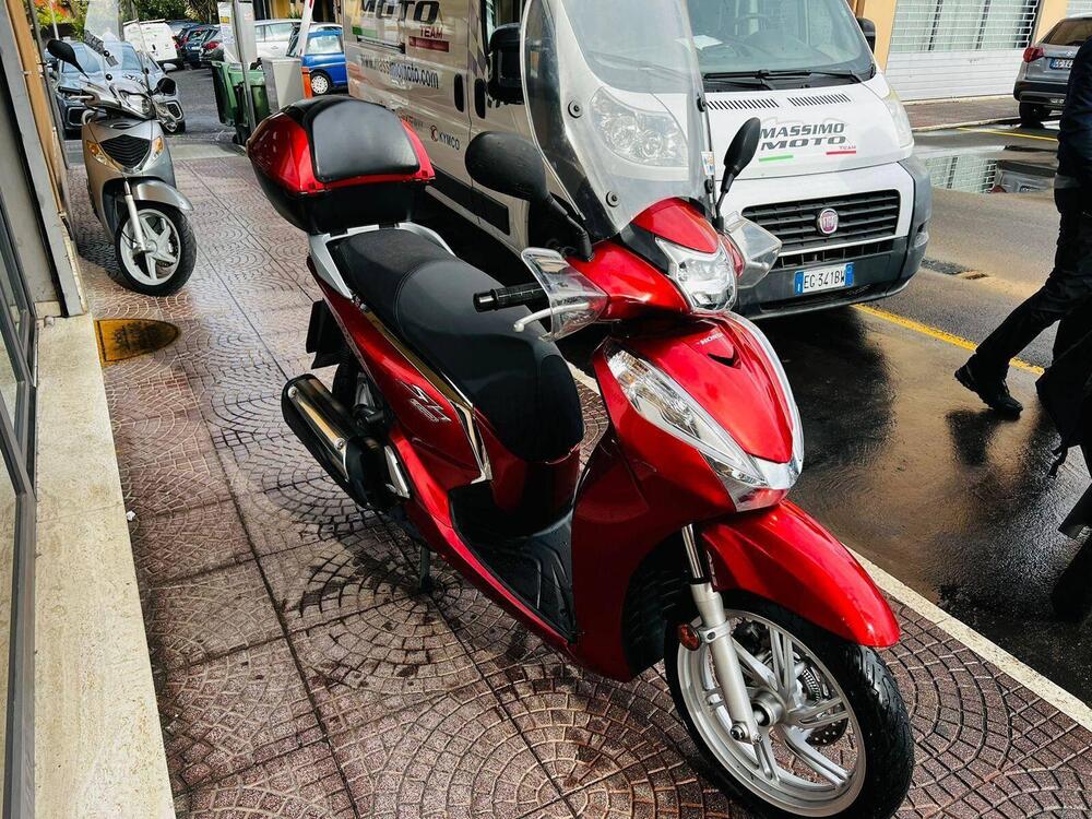 Honda SH 300 i ABS (2016 - 20) (9)