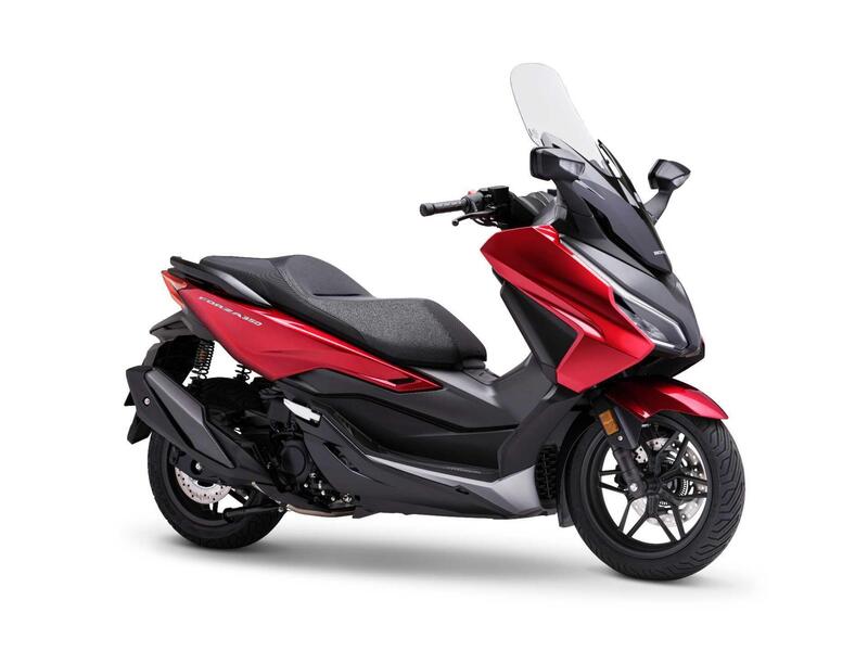 Eicma 2022, le novit&agrave;: Honda Forza 125 e 350. Cambia lo stile [GALLERY] 