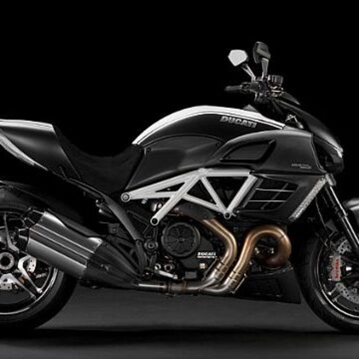 Ducati Diavel 1200 AMG (2012)