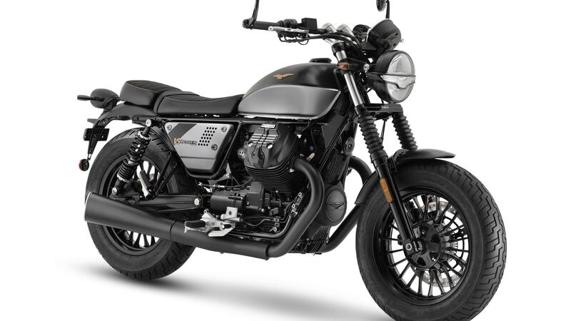 Eicma 2022, le novit&agrave;: Moto Guzzi V9 Bobber Special Edition. Che carattere...