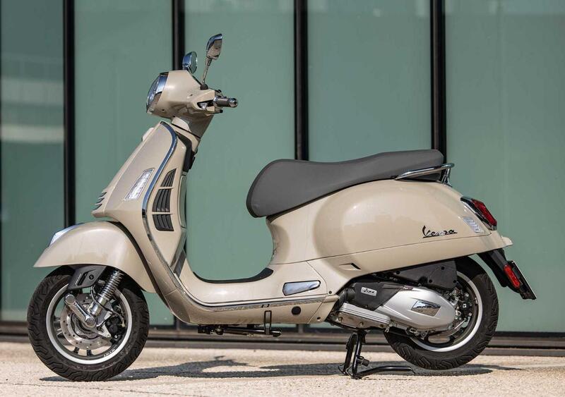 Vespa GTS 300 GTS 300 (2023 - 24) (4)