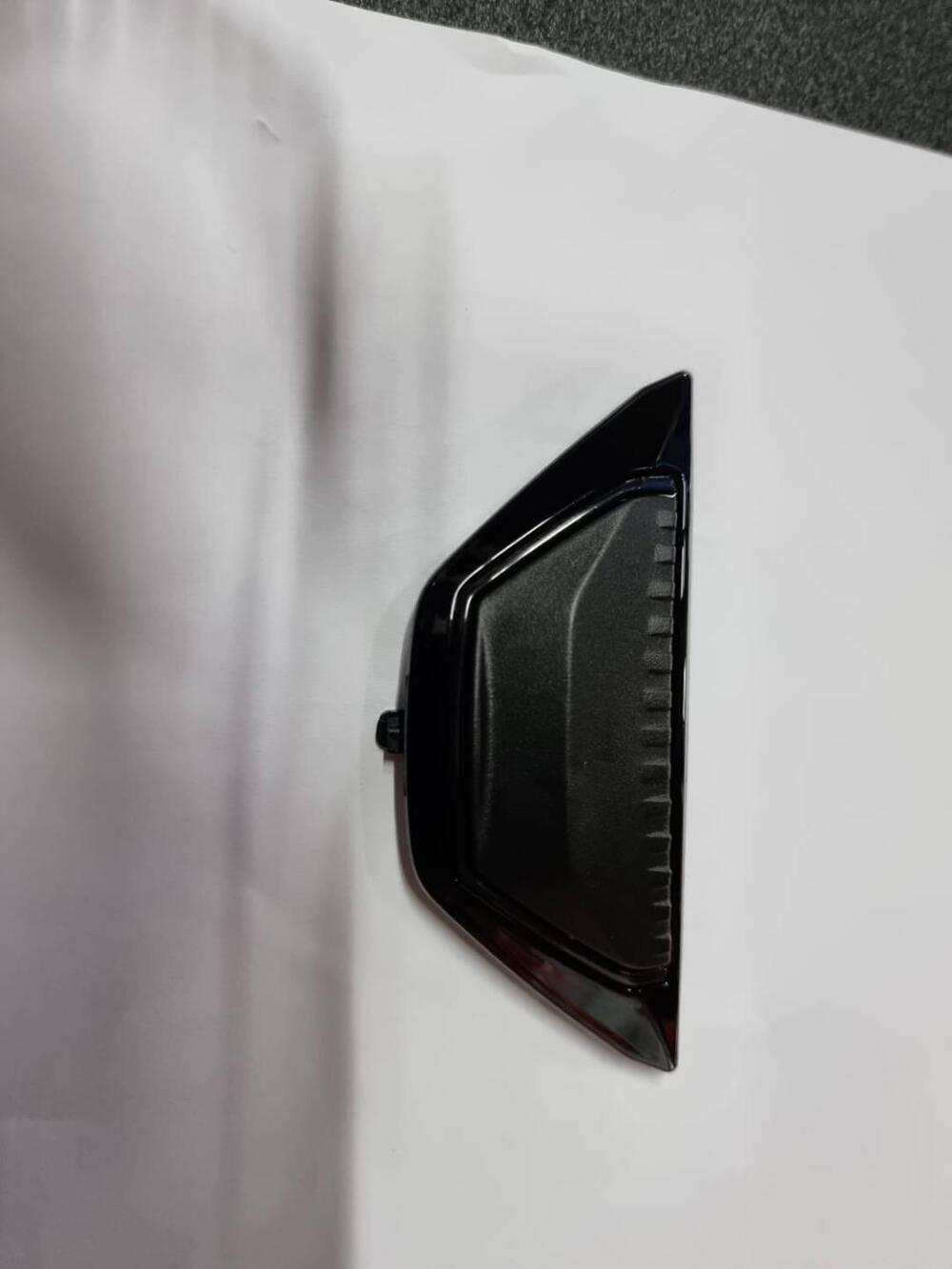 PRESA D'ARIA INFERIORE CASCO SHARK - VE4060PBLKTU Shark Helmets