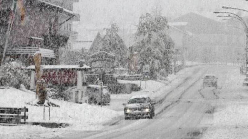 Gomme, &egrave; il momento delle invernali. Ma anche catene e &quot;calze&quot; 