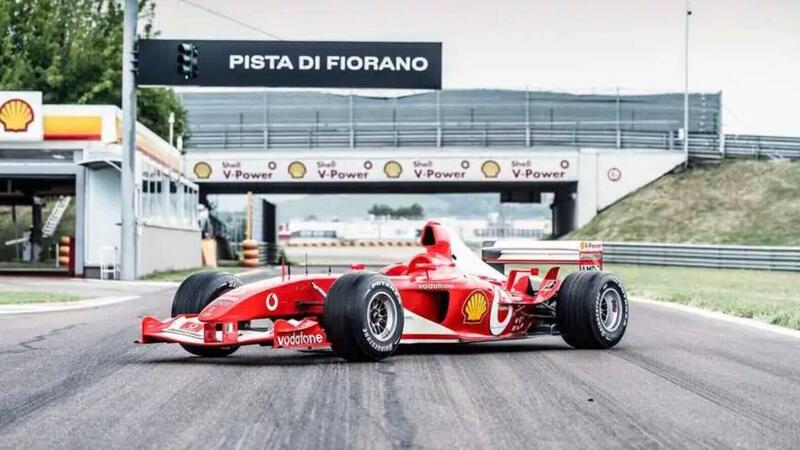 F1. La Ferrari F2003-GA di Schumacher venduta per 13 milioni di euro