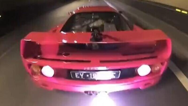 Senti come suona il V8 della Ferrari F40! [VIDEO]