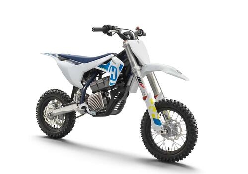 Husqvarna EE 5 (2023 - 24)