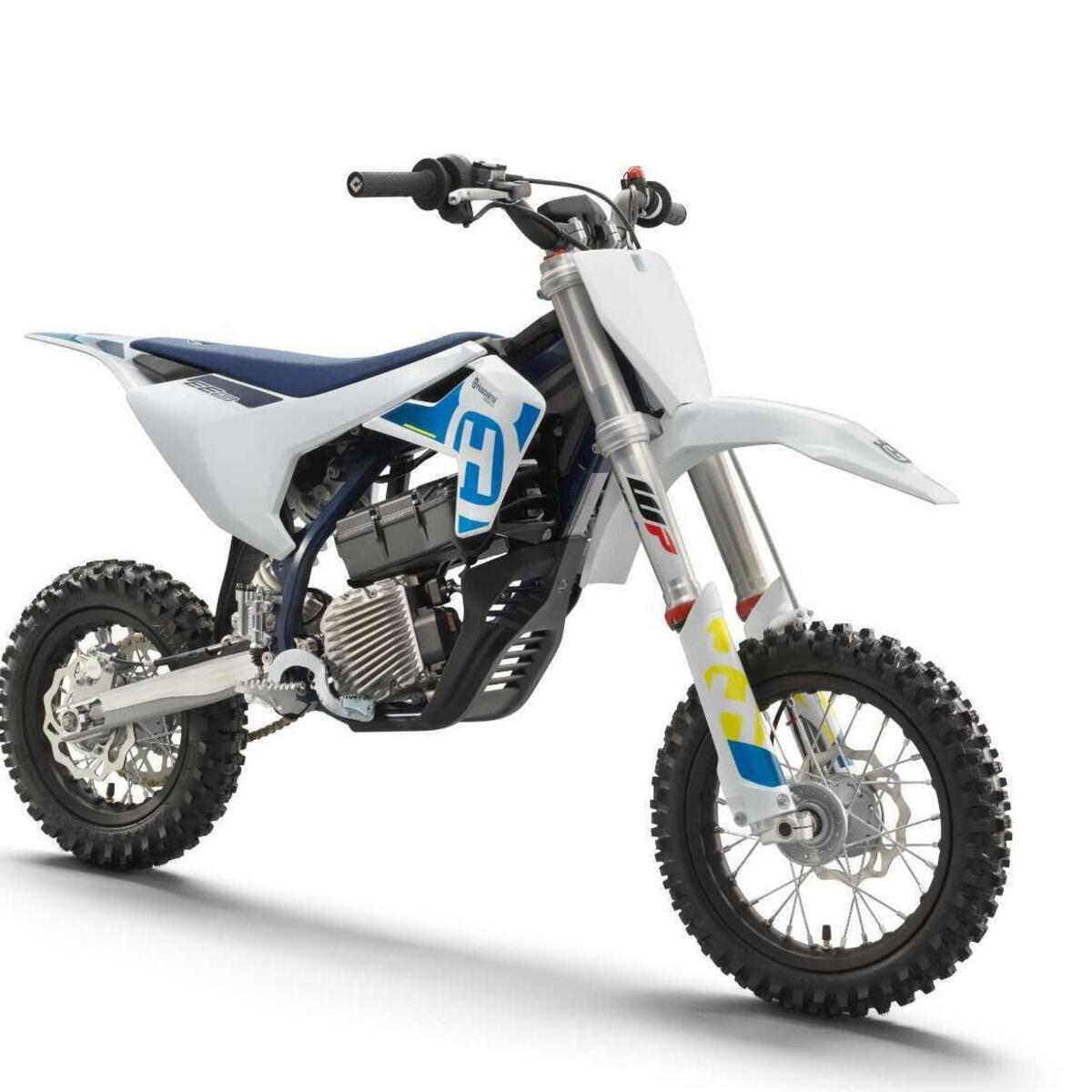 Husqvarna EE 5 (2023 - 24)