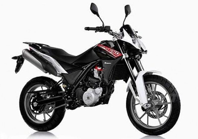 Husqvarna TR 650 TR 650 Strada ABS (2012 - 13)