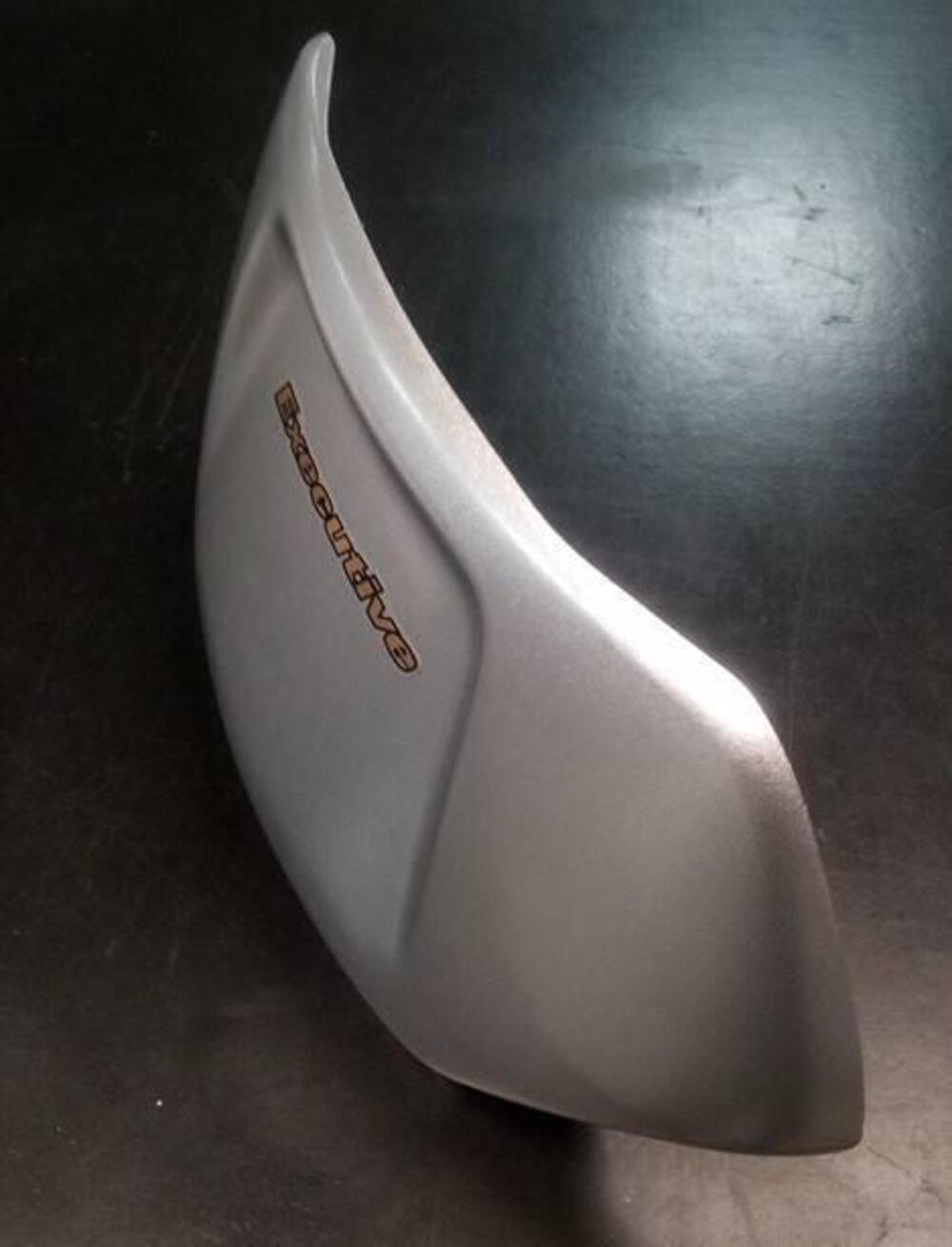 Coperchio schienalino AN650 Suzuki (3)