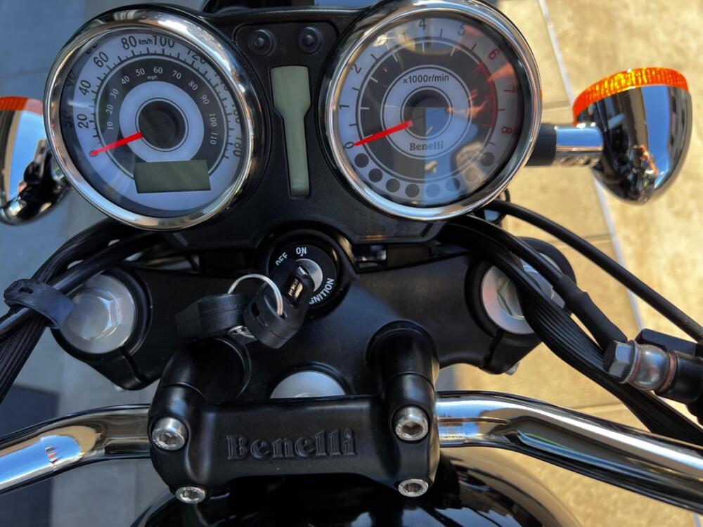 Benelli Imperiale 400 (2021 - 25) (3)