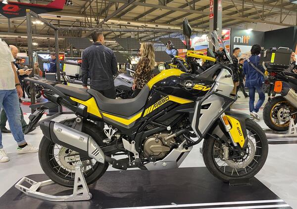 EICMA 2022, QJMotor SVT 650X [VIDEO]