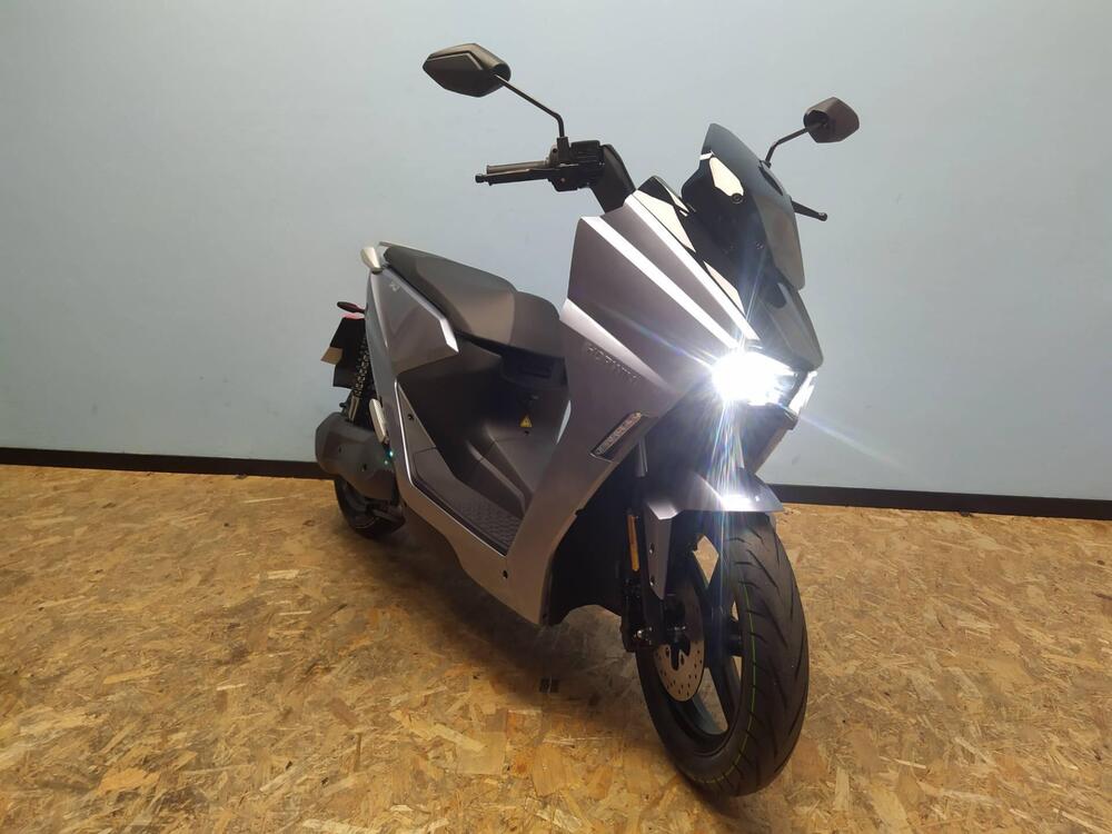 Horwin SK3 L3e (2023 - 24) (3)