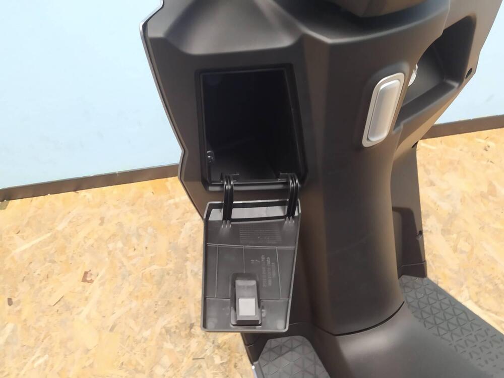 Horwin SK3 L3e (2023 - 24) (18)