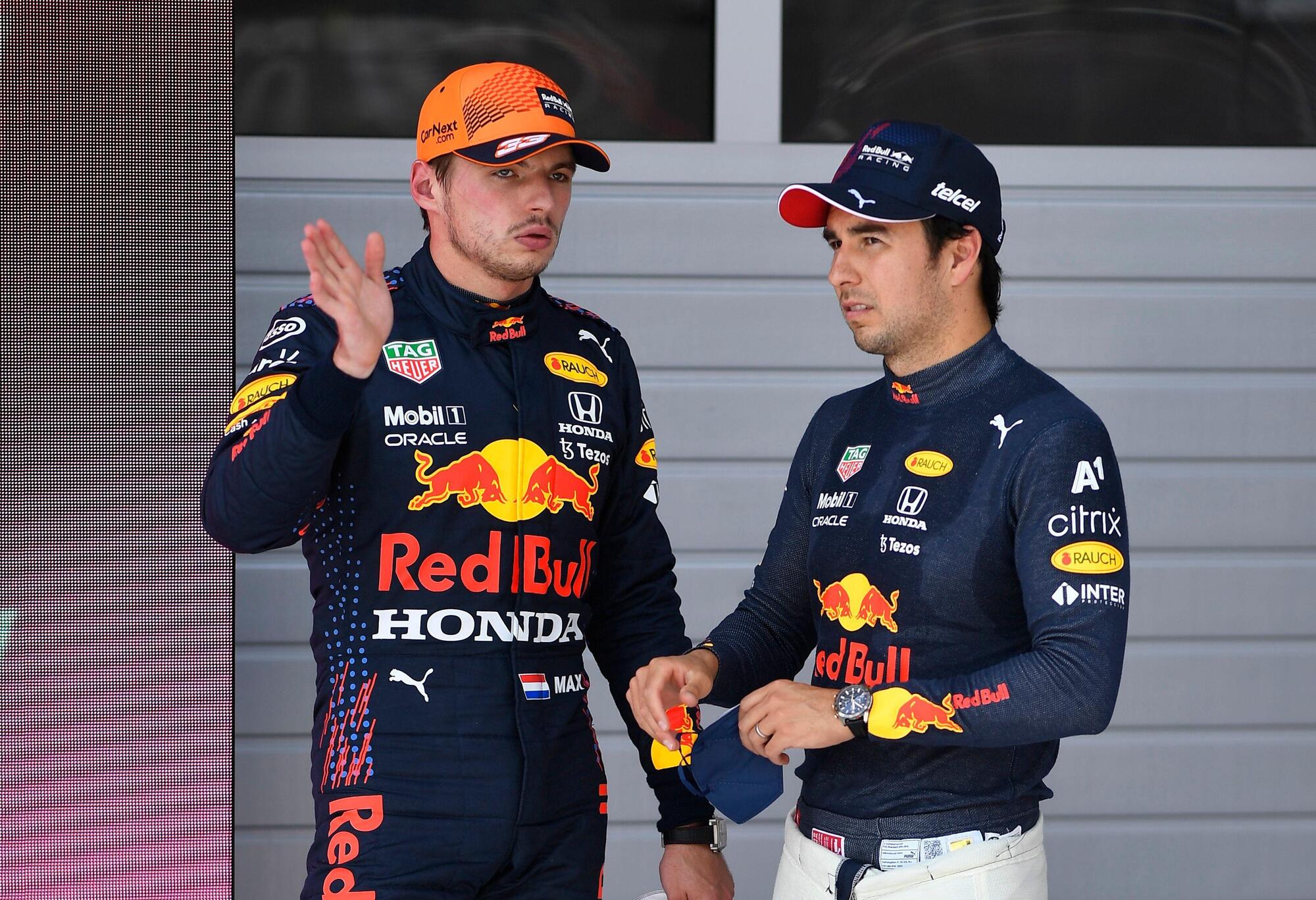 Sergio Perez e Max Verstappen