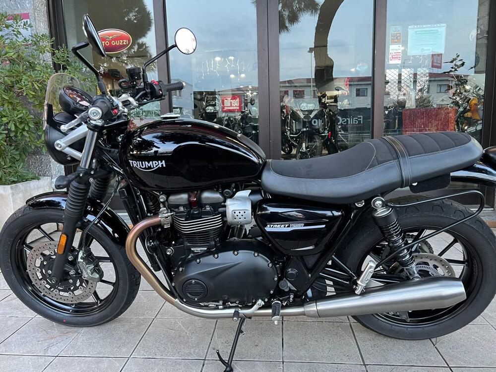 Triumph Street Twin 900 (2021 - 22) (2)