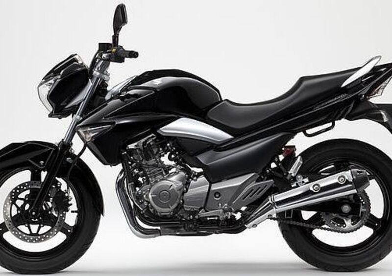 Suzuki Inazuma 250 Inazuma 250 (2012 - 17) (3)