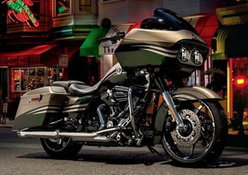 Harley-Davidson CVO - Custom Vehicle Operations 1800 Road Glide Custom (2013) - FLTRXSE (8)