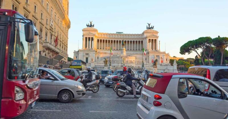 Roma, ecco la nuova ZTL Fascia Verde: divieti e limitazioni a pioggia