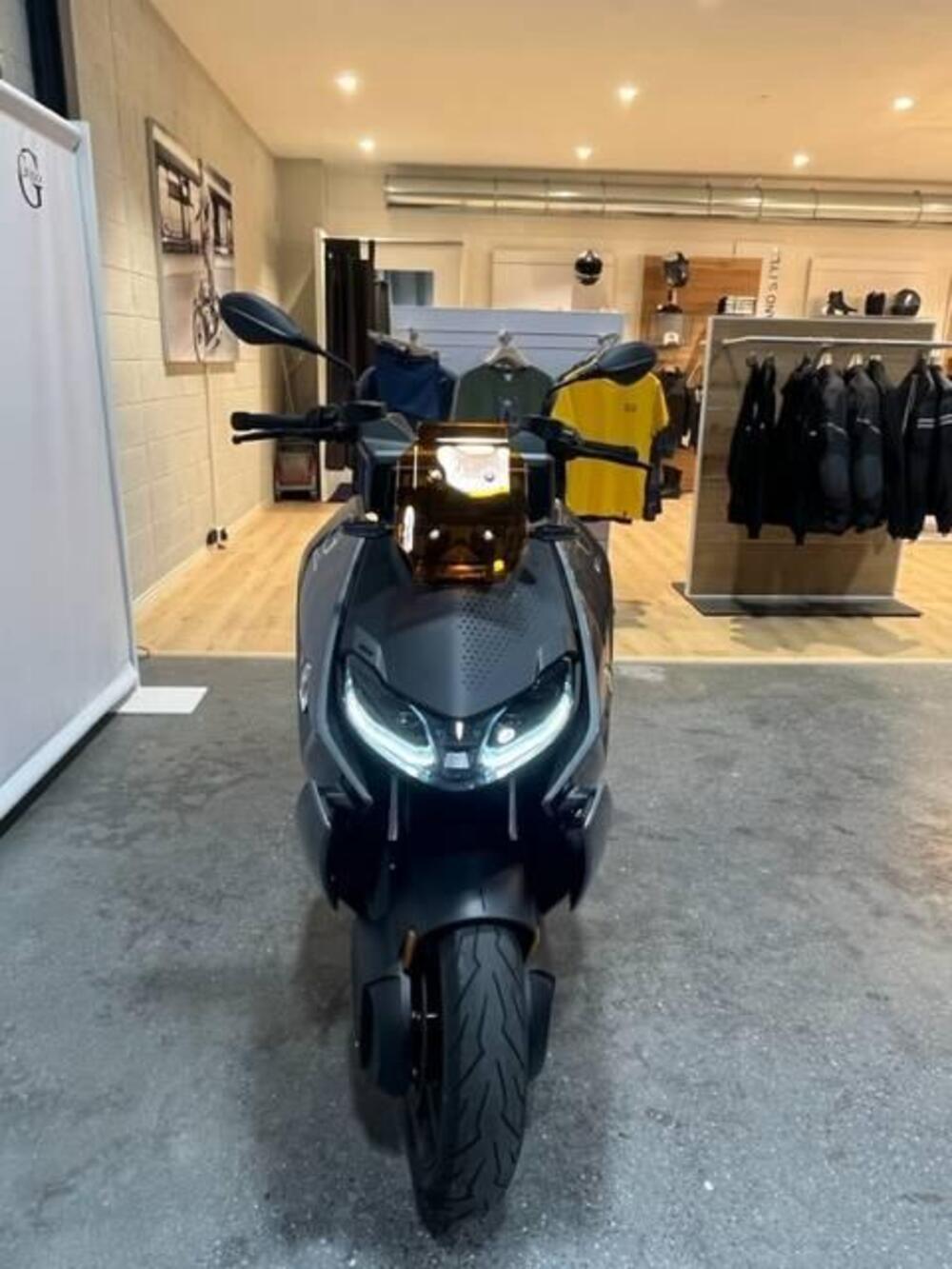 Bmw CE 04 (2021 - 25) (3)