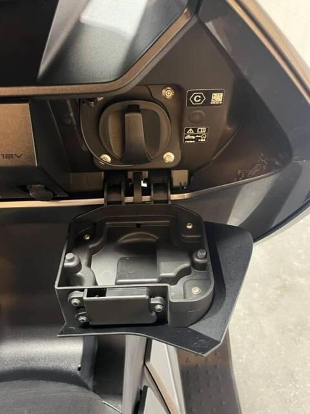 Bmw CE 04 (2021 - 25) (12)