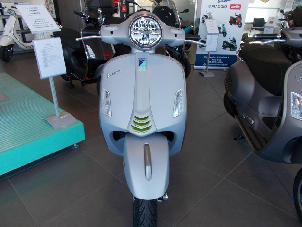 Vespa GTS 300 Supertech Hpe (2021 - 22) (3)