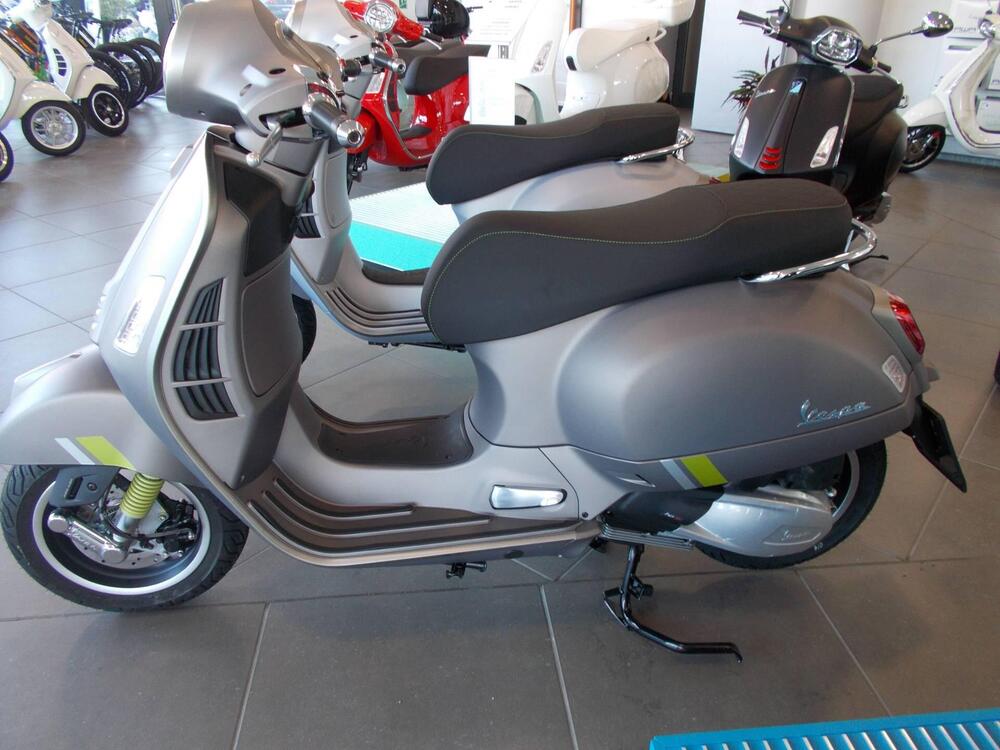 Vespa GTS 300 Supertech Hpe (2021 - 22) (6)