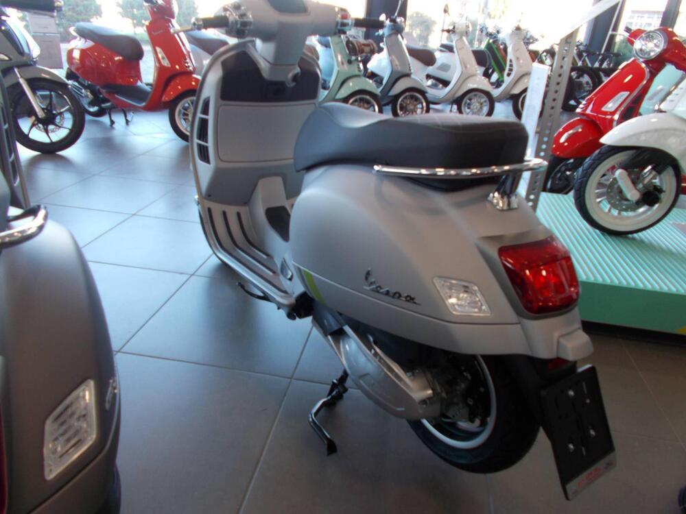 Vespa GTS 300 Supertech Hpe (2021 - 22) (7)