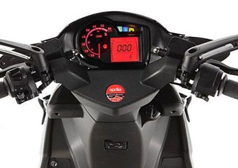 Aprilia SR 50 SR 50 R (2012 - 17) (6)