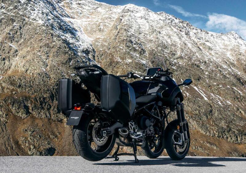 Yamaha Niken 890 Niken 890 GT (2023 - 25) (16)