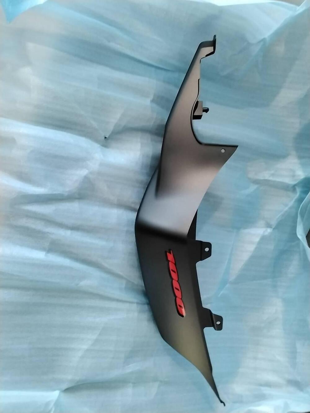 Carena codone sinistro Suzuki