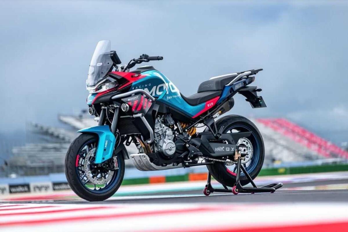 CFMoto 800MT Sport Una “R” che si traduce crossover sportiva