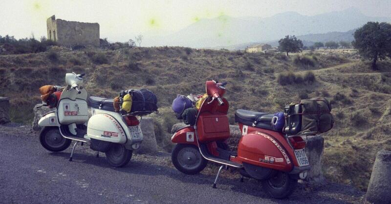 1978: in viaggio nel Mediterraneo Occidentale con le Vespa PX