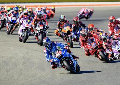 MotoGP 2023. Tutto quello che c'è da sapere sulle nuove regole. Tra serbatoi, cucchiai, tute e caschi