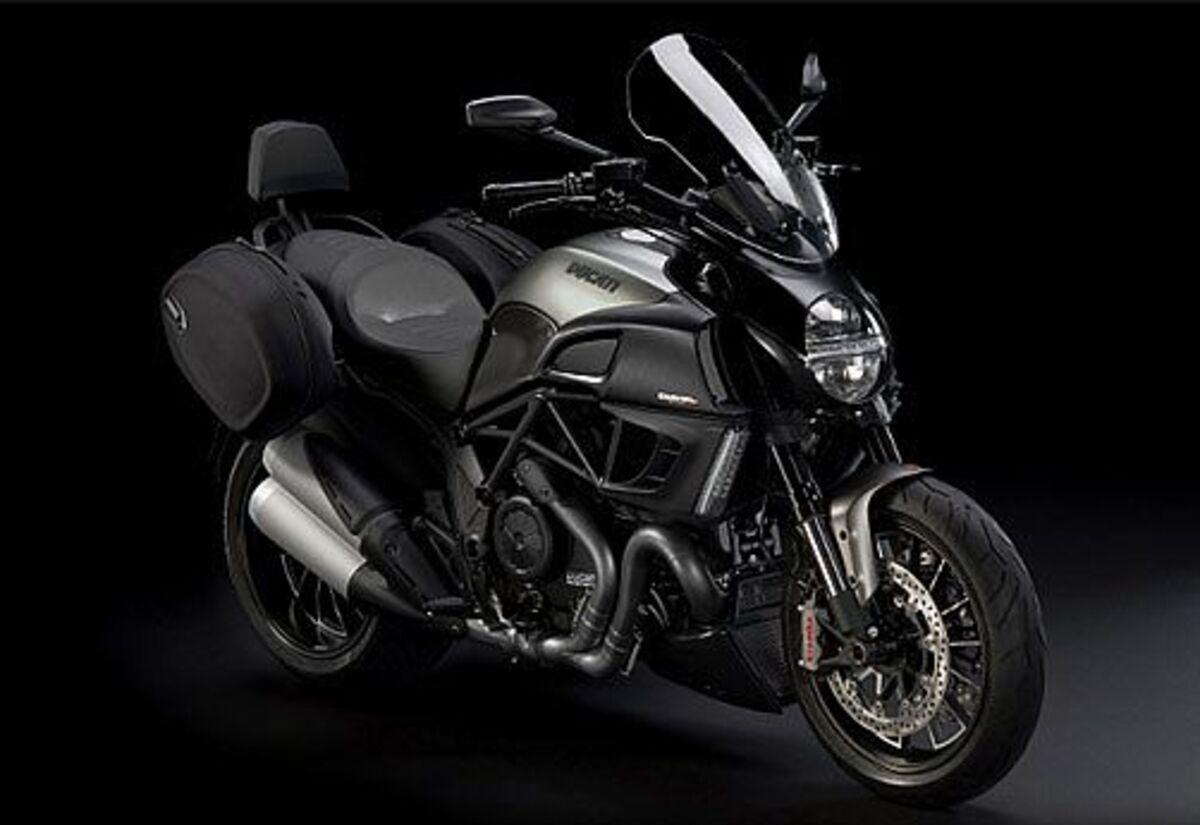 Ducati Diavel 1200 Strada (2010 - 14)