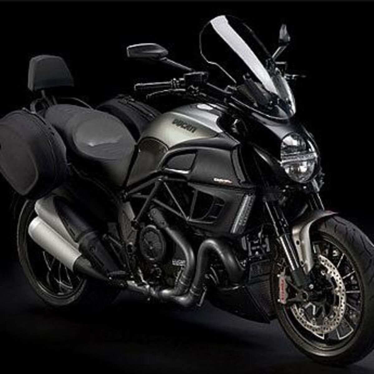 Ducati Diavel 1200 Strada (2010 - 14)