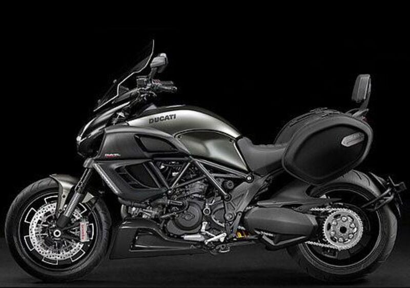 Ducati Diavel 1200 Diavel 1200 Strada (2010 - 14) (6)