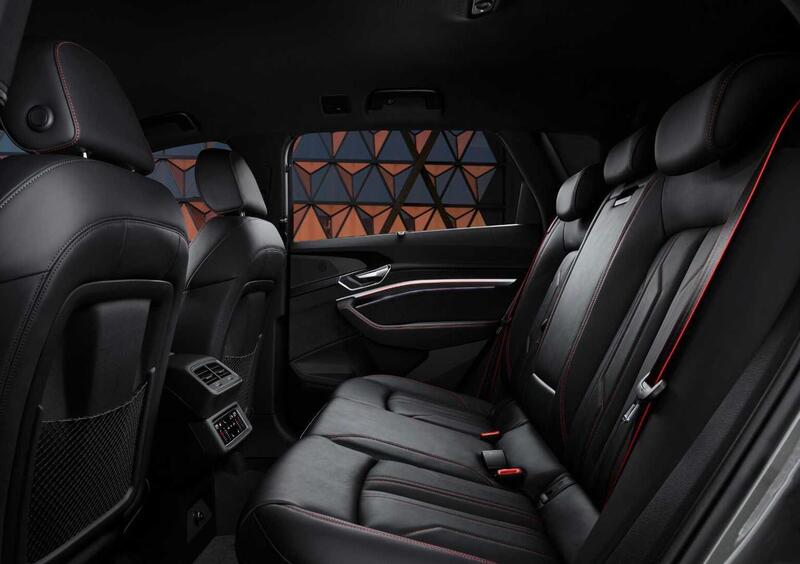 Audi Q8 (2022-25) (11)