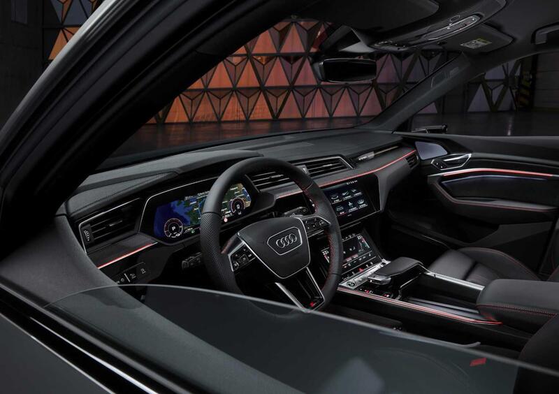 Audi Q8 (2022-25) (7)