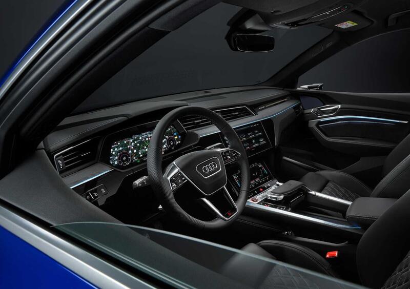 Audi Q8 Sportback (2022-25) (9)