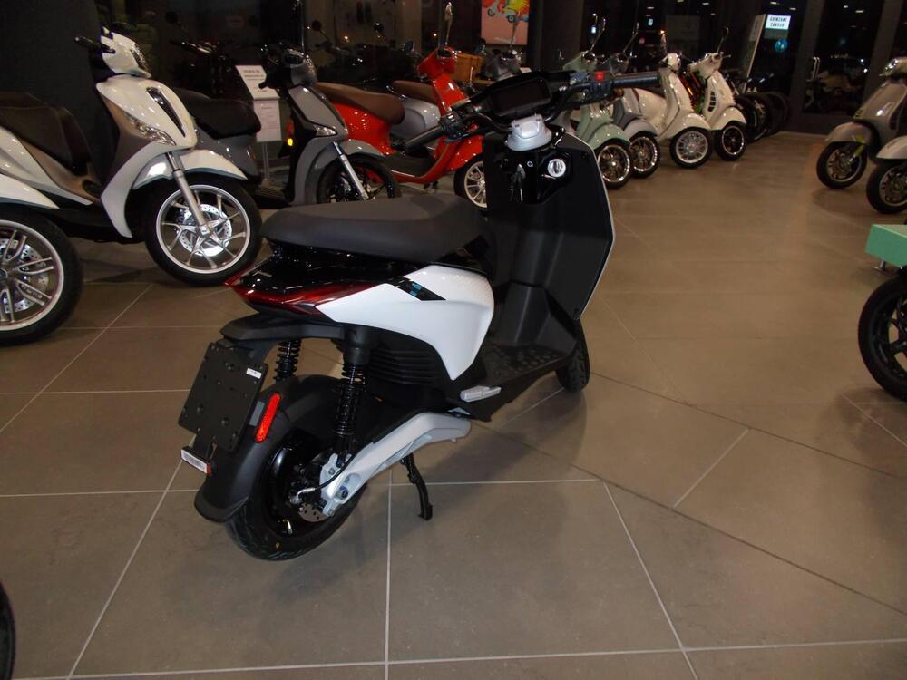 Piaggio 1 Active PMP (2022 - 23) (5)